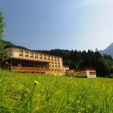 Hotel Boboty 3*